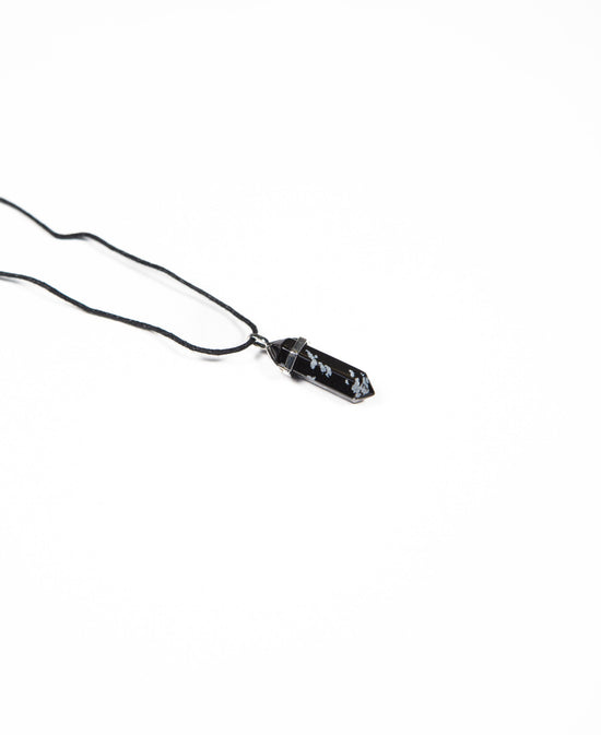 SNOWFLAKE OBSDIAN BIRTHSTONE PENDANT (CAPRICORN)